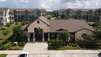 Oak Forest Apartments