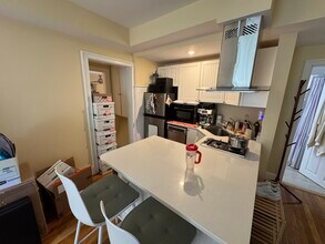 65 Walden St, Unit 2 in Cambridge, MA - Building Photo - Building Photo