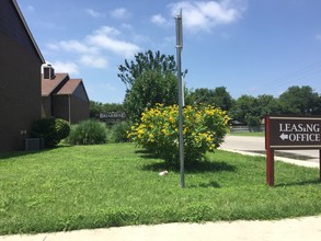 Briarbend Apartments in New Braunfels, TX - Building Photo - Building Photo