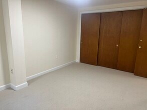 62 Parkman St, Unit B1 in Brookline, MA - Foto de edificio - Building Photo
