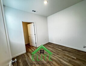 711 Rosazzo Ln in Manteca, CA - Building Photo - Building Photo