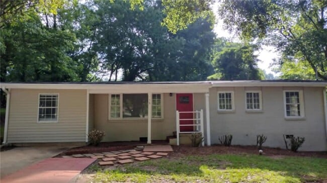 property at 16 Bromack Dr SE
