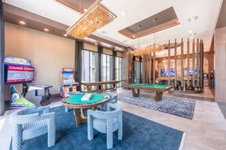 Elysian at Rainbow in Las Vegas, NV - Foto de edificio - Building Photo