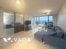 4188 Dawson St in Burnaby, BC - Building Photo