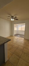 6228 Yerba Ln, Unit D in Las Vegas, NV - Building Photo - Building Photo