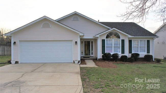 423 Long Creek Pkwy in Charlotte, NC - Building Photo - Building Photo