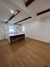 206 S Chestnut St, Unit 1st Floor in Ambler, PA - Building Photo - Building Photo