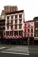 304 Canal St in New York, NY - Building Photo - Building Photo