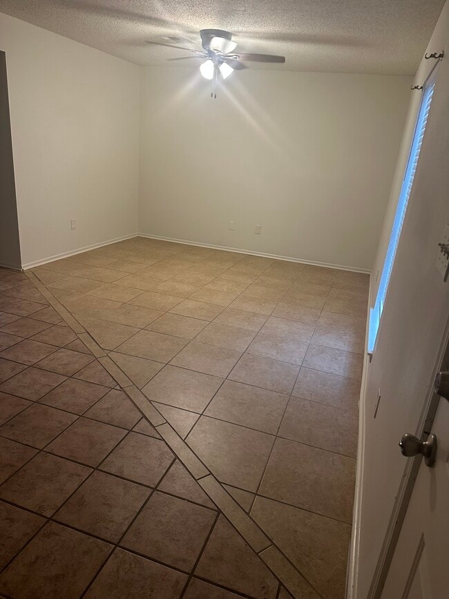 104 Beta St, Unit 212 B South Concord Road in Belle Chasse, LA - Building Photo - Building Photo