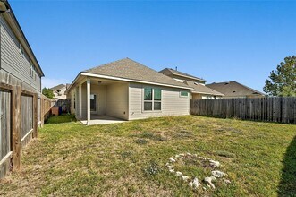 821 Fortrose Ter in Pflugerville, TX - Building Photo - Building Photo