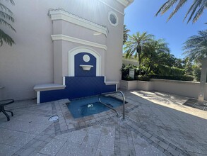 2801 Sarento Pl in Palm Beach Gardens, FL - Building Photo - Building Photo