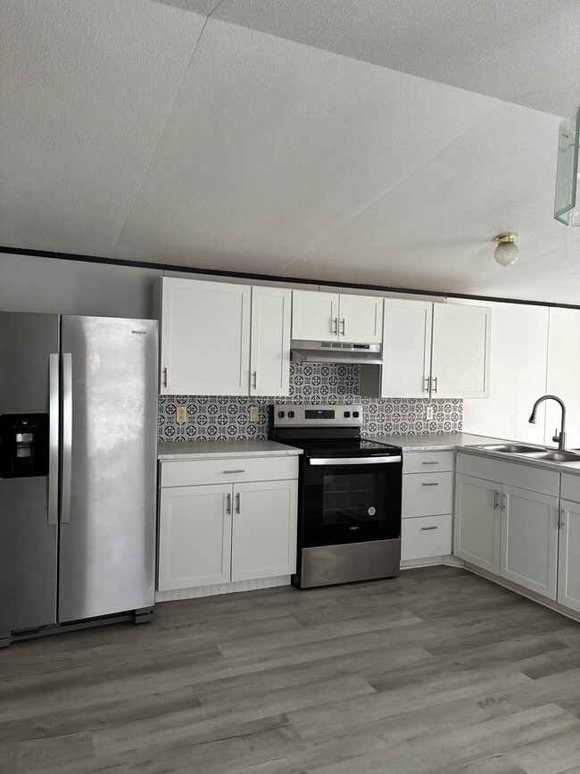 property at 212 Quail Ridge Dr