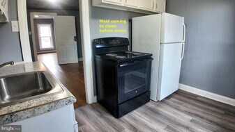 228 N Locust St in Hagerstown, MD - Building Photo