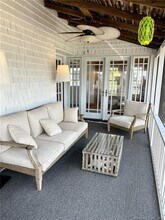 70 Langworthy Ave in Stonington, CT - Building Photo - Building Photo