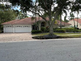 123 Victorian Ln in Jupiter, FL - Building Photo