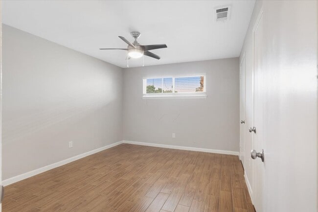 property at 1016 E 7th St