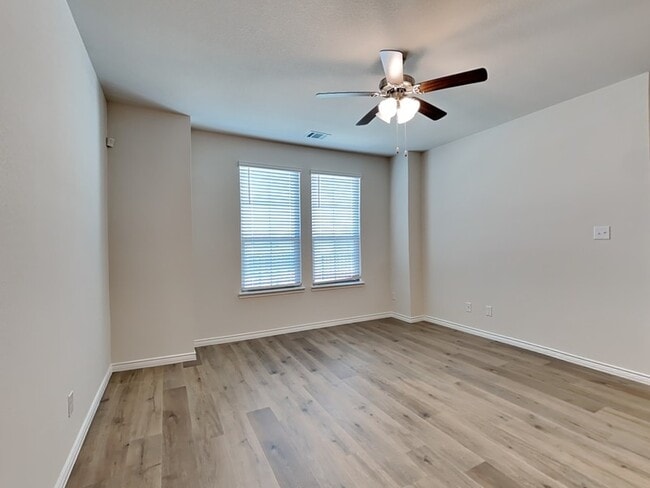 1941 Buffalo Hill Dr in Mesquite, TX - Building Photo - Building Photo
