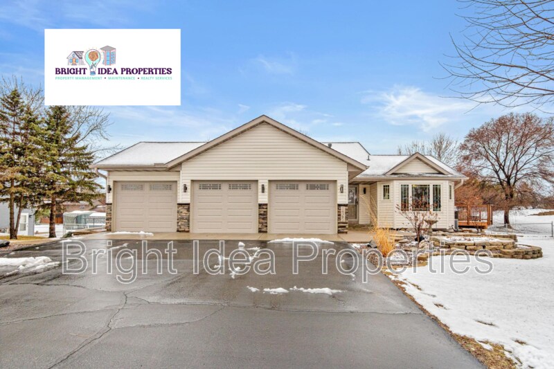 14382 Tungsten Way NW in Ramsey, MN - Building Photo