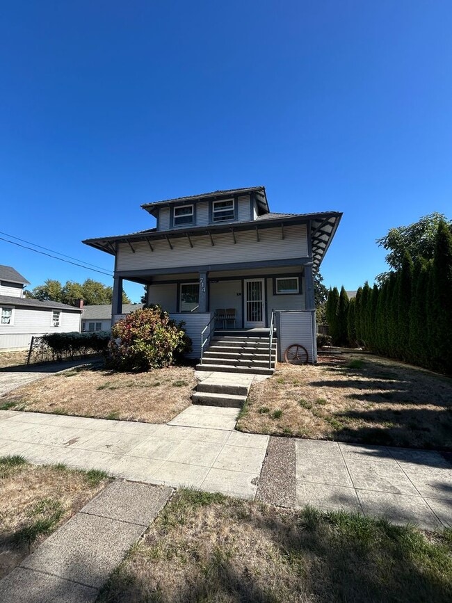 714 NE Ford St in McMinnville, OR - Building Photo - Building Photo