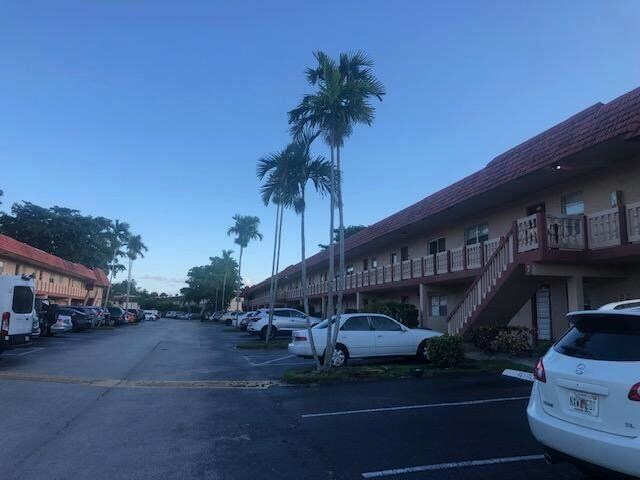 9354 SW 3rd St in Boca Raton, FL - Foto de edificio - Building Photo