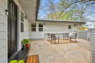 2037 Lively Ridge Rd NE in Atlanta, GA - Building Photo - Building Photo