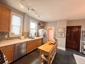 26 Watson St, Unit 2 in Cambridge, MA - Building Photo - Building Photo