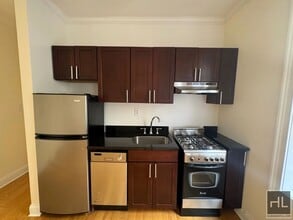 West 11th Street in New York, NY - Foto de edificio - Building Photo