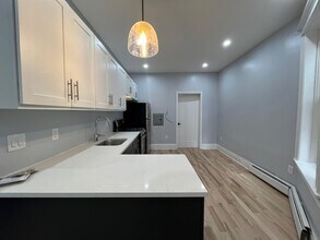 95 Bostwick Ave in Jersey City, NJ - Foto de edificio - Building Photo