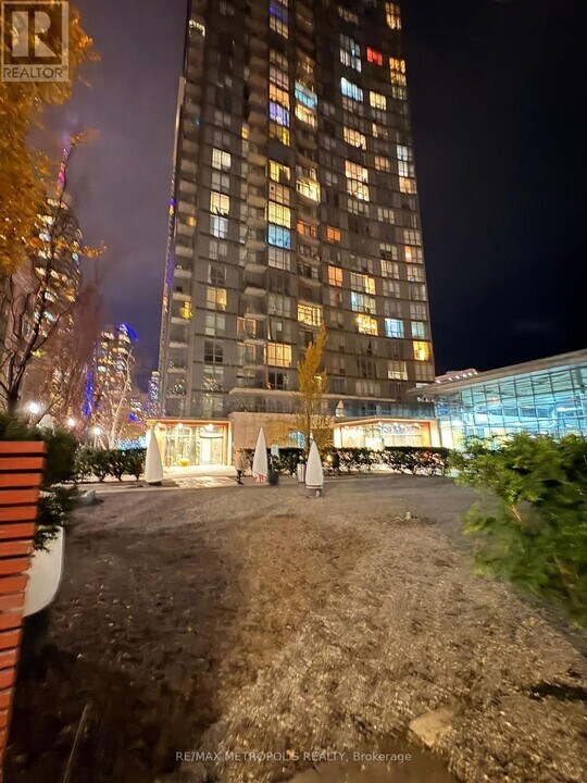 11 Brunel Ct in Toronto, ON - Building Photo