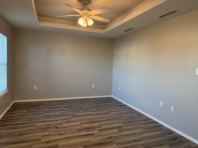 324 Uva Ln in Brownsville, TX - Building Photo - Building Photo