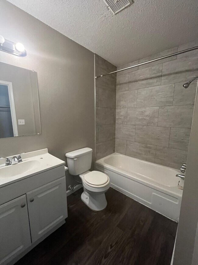 5604 S Peoria Ave in Tulsa, OK - Building Photo - Building Photo
