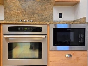 1579 Vesta Ave in College Park, GA - Building Photo - Building Photo