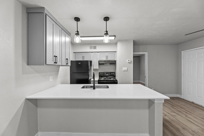 Winding Way Apartments