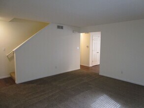 2409-2411 Northampton Dr-Unit -2411 Northampton Dr. in Columbia, MO - Building Photo - Building Photo