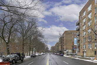 6535 S Broadway in Bronx, NY - Building Photo - Building Photo