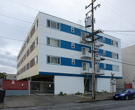 1220 Upper Great Hwy in San Francisco, CA - Building Photo - Building Photo