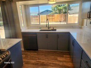1514 Golf Course Dr in Rohnert Park, CA - Building Photo - Building Photo