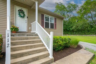 112 River Rd in Hendersonville, TN - Building Photo - Building Photo