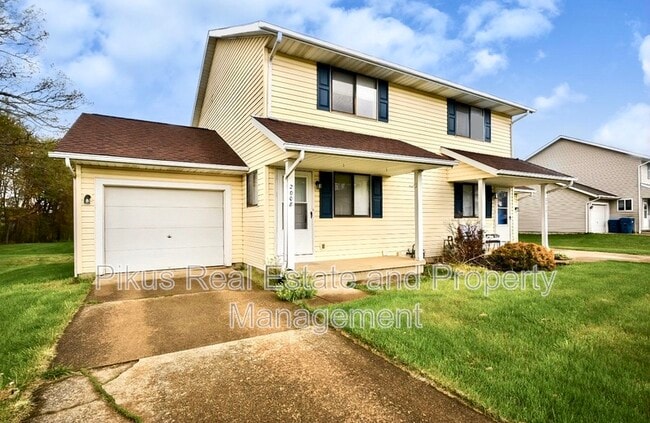 2008 Redwing Dr in Canal Fulton, OH - Building Photo - Building Photo