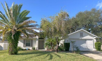 32 Franciscan Ln in Palm Coast, FL - Building Photo