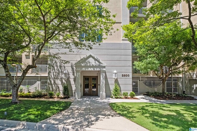 property at 2600 Arlington Ave S