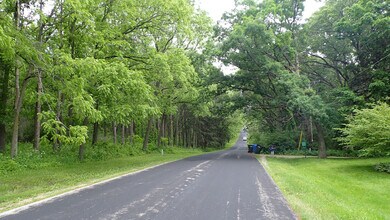 2314 Fitchburg Rd, Unit 2314B in Fitchburg, WI - Foto de edificio - Building Photo