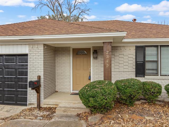 2345 Dorrington Dr in Dallas, TX - Building Photo - Building Photo