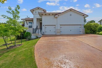 104 Majestic Arroyo Way in Lakeway, TX - Building Photo - Building Photo