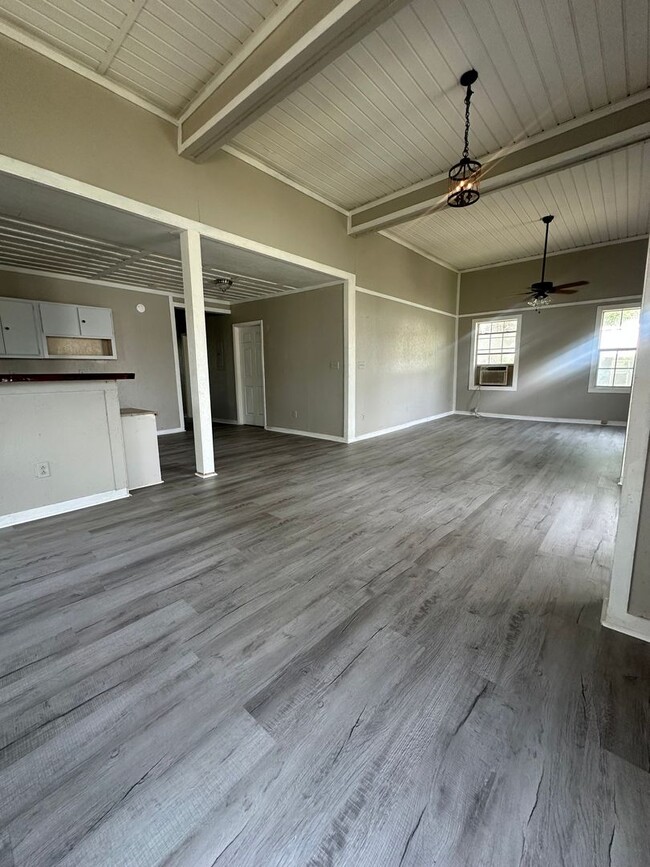 property at 23 W 1st Ave