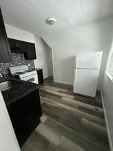 2315 Liberty St, Unit 2B in Erie, PA - Building Photo - Building Photo