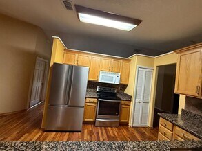 2430 Coco Bay Cir in Kissimmee, FL - Building Photo - Building Photo