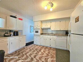 2380 World Pkwy Blvd in Clearwater, FL - Building Photo - Building Photo