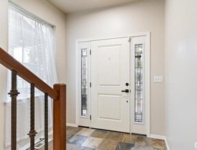 21912 SE 240th Pl in Maple Valley, WA - Building Photo - Building Photo