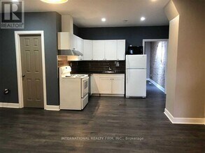 1272 Danforth Ave in Toronto, ON - Building Photo - Building Photo